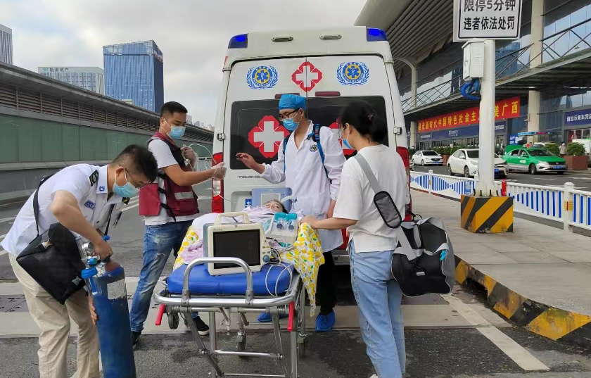 冷水江市救护车出租公司